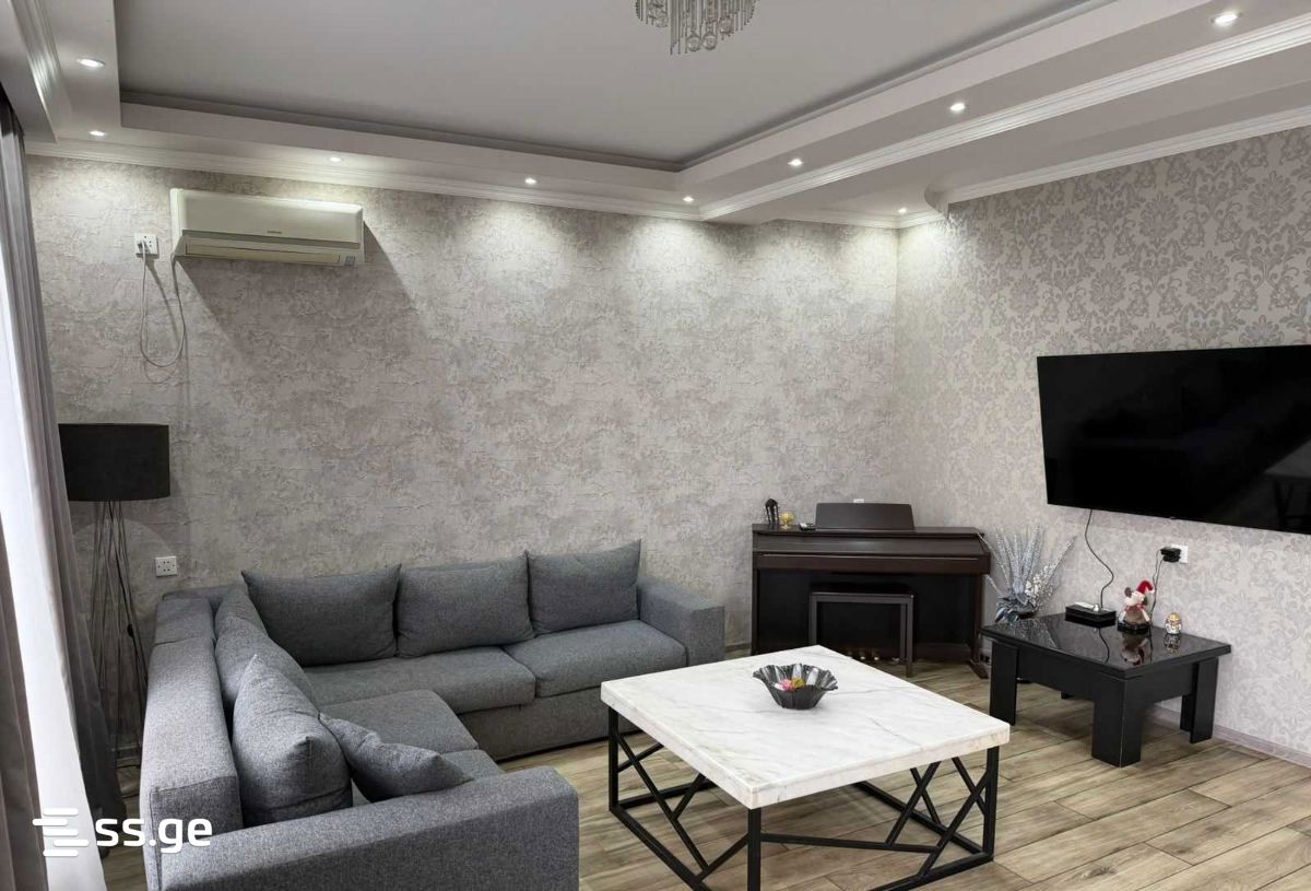5 Room Private House For Sale view 9