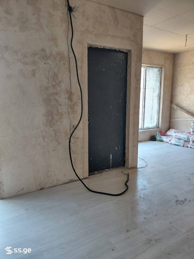 2 Room Private House For Sale view 2