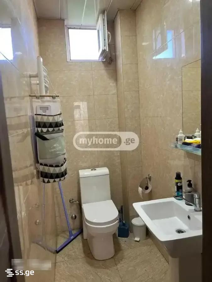 9 Room Private House For Sale view 10