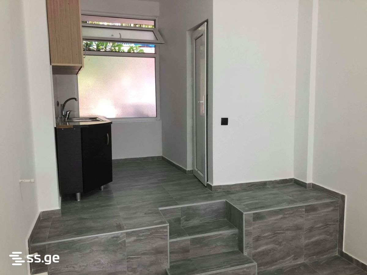 Commercial Space For Rent. Batumi view 3