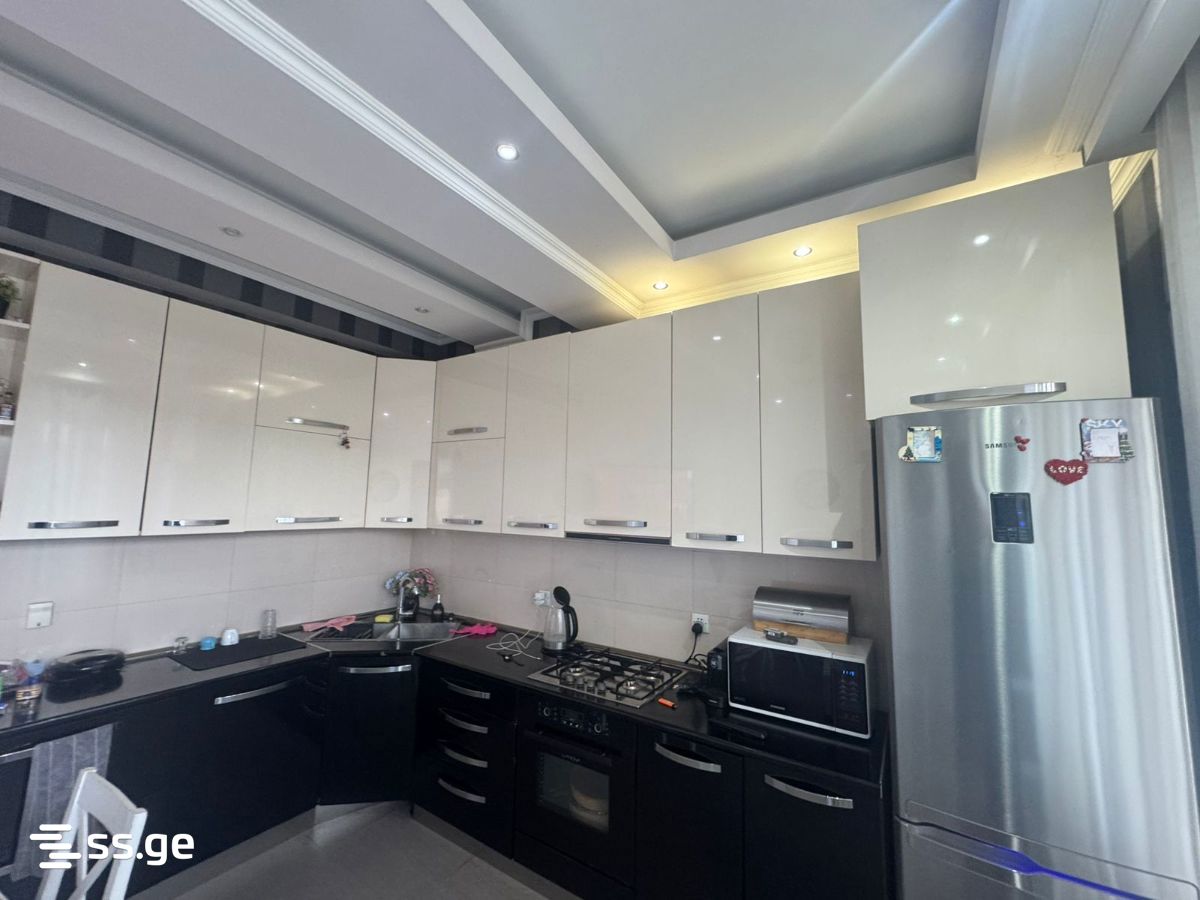5 Room Private House For Sale view 1