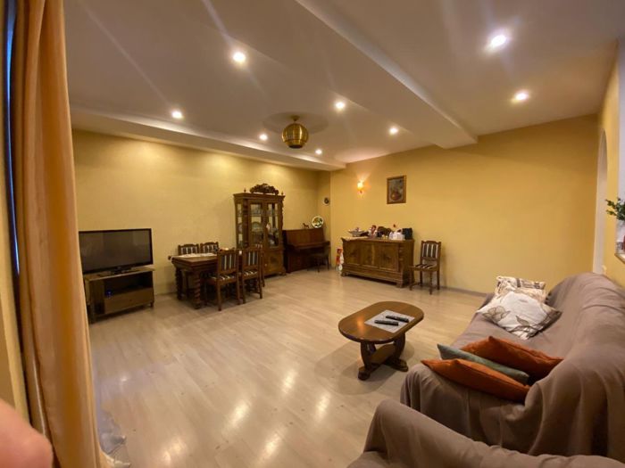 4 room Flat For Sale. Saburtalo  - picture #1