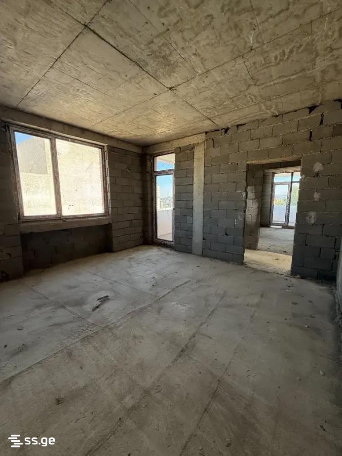 8 Room Private House For Sale view 9