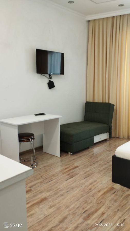 1 Room Flat Daily Rent. Batumi view 5