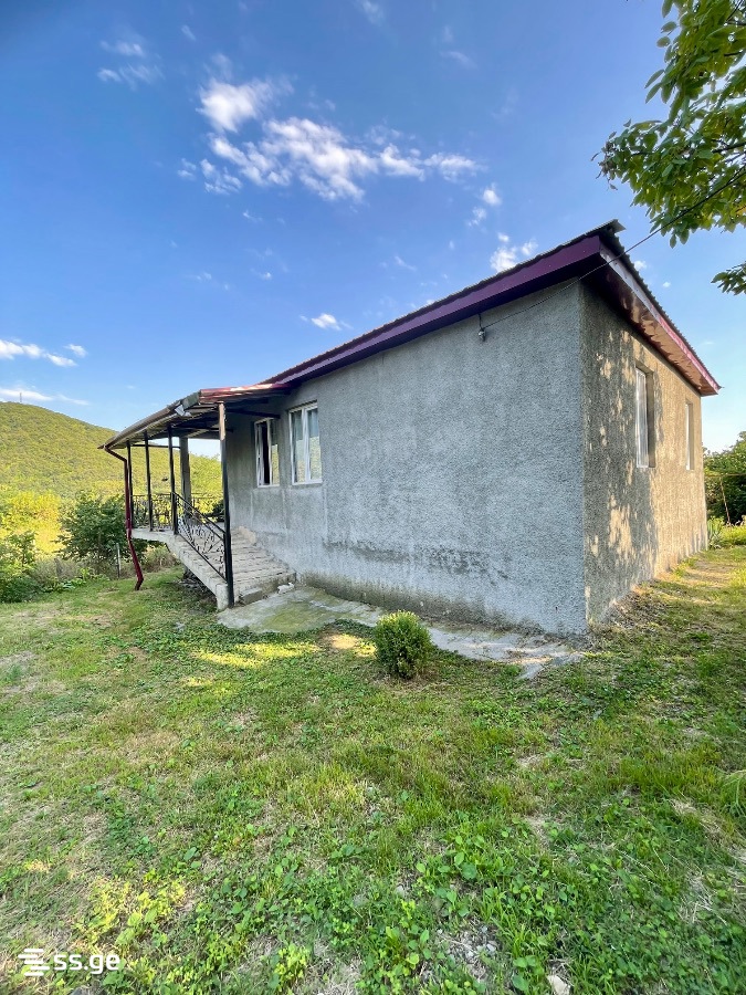 4 Room Private House For Sale view 9