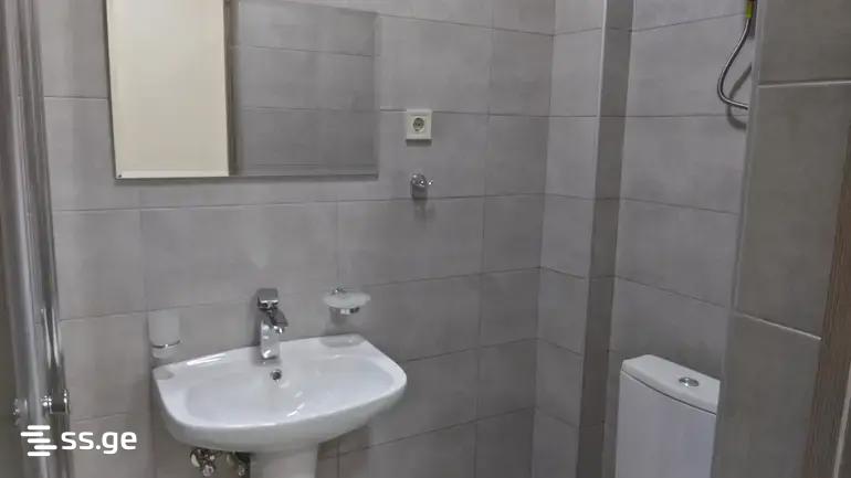 Commercial Space For Rent. Chugureti view 9