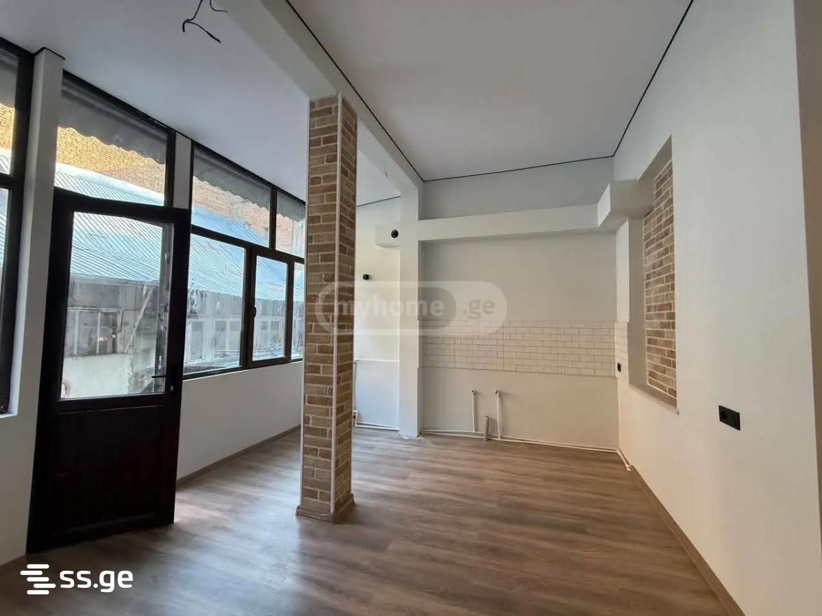 Commercial Space For Sale. Chugureti view 2