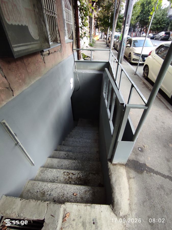 Commercial Space For Rent. Chugureti view 8