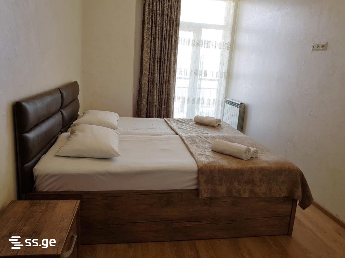 4 Room Flat Daily Rent. Batumi view 12