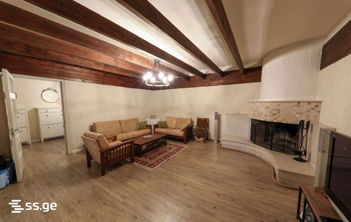 6 Room Summer Cottage For Sale view 2