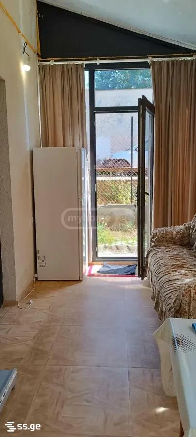 1 Room Summer Cottage For Rent. Mtatsminda view 8
