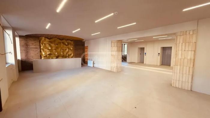 https://static.ss.ge/20260918/15_7d7dffe6-4e40-47cf-835c-954f9b856647_Thumb.jpg