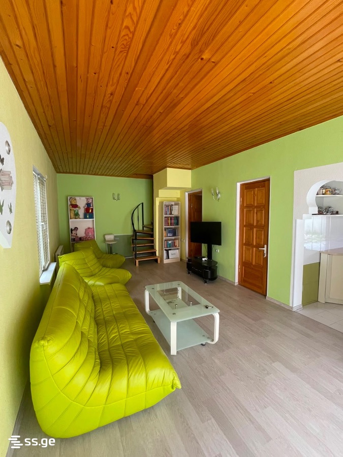 4 Room Private House For Sale view 8