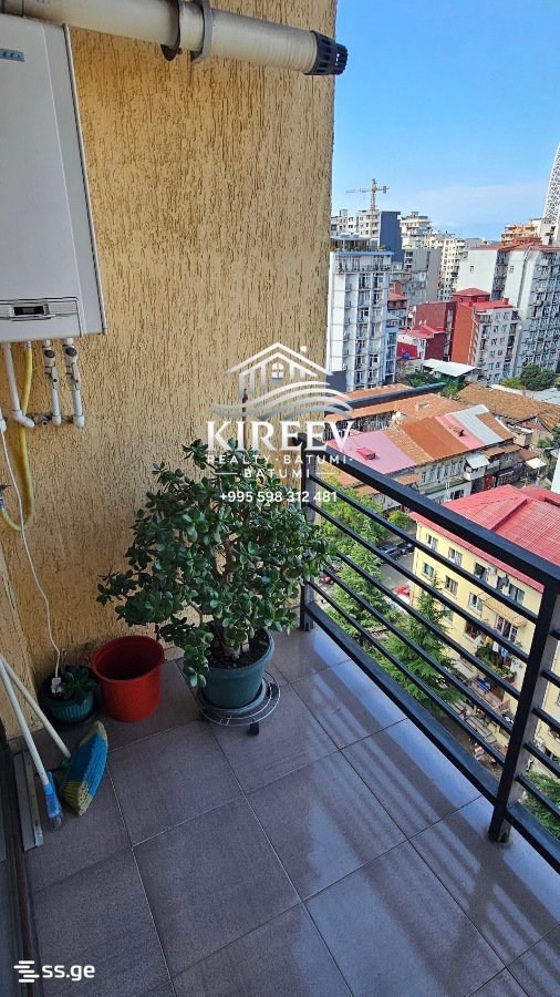 2 Room Flat For Rent. Batumi view 8