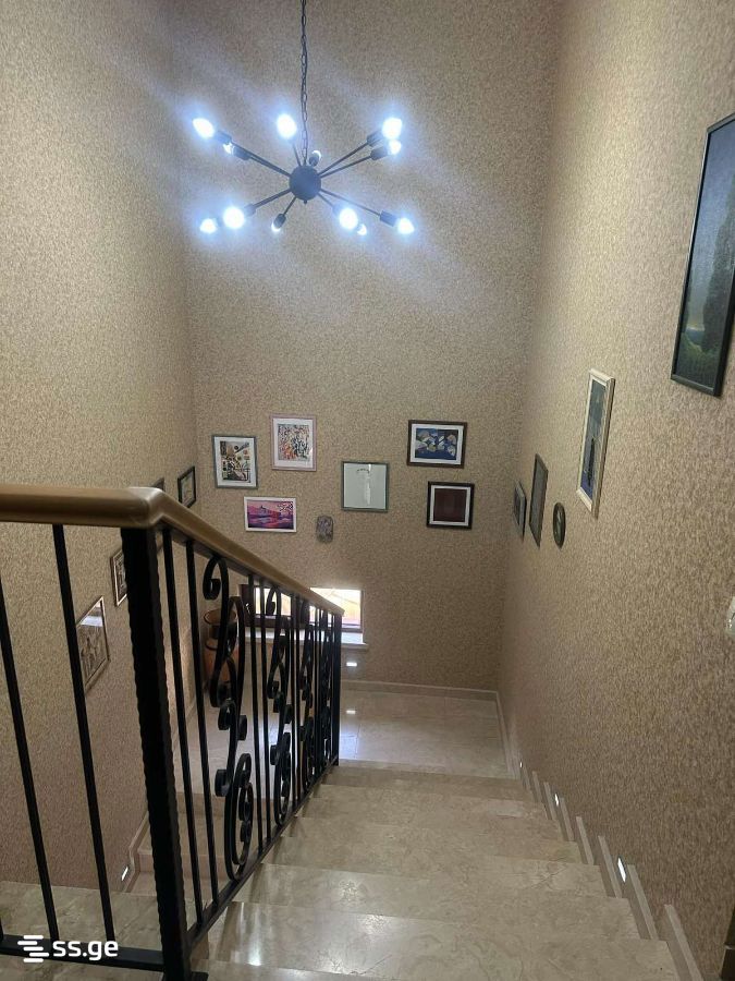 7 Room Private House For Sale view 8
