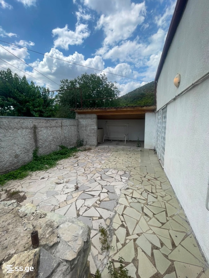 4 Room Private House For Sale view 3