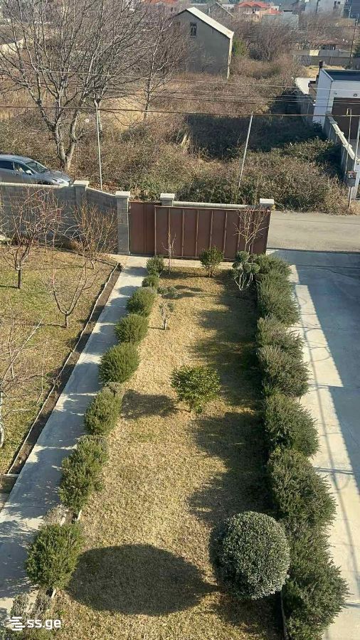 7 Room Private House For Sale view 2