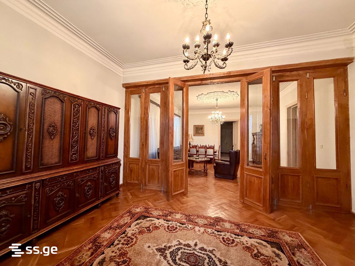 7 Room Private House For Sale view 8