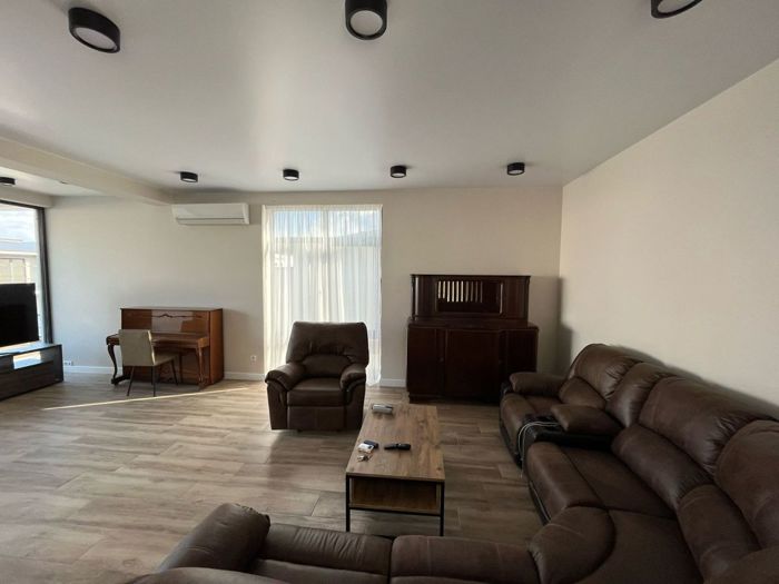 https://static.ss.ge/20260920/0_75b2d7e8-2c6a-4f0b-8603-b46771d0c347_Thumb.jpg