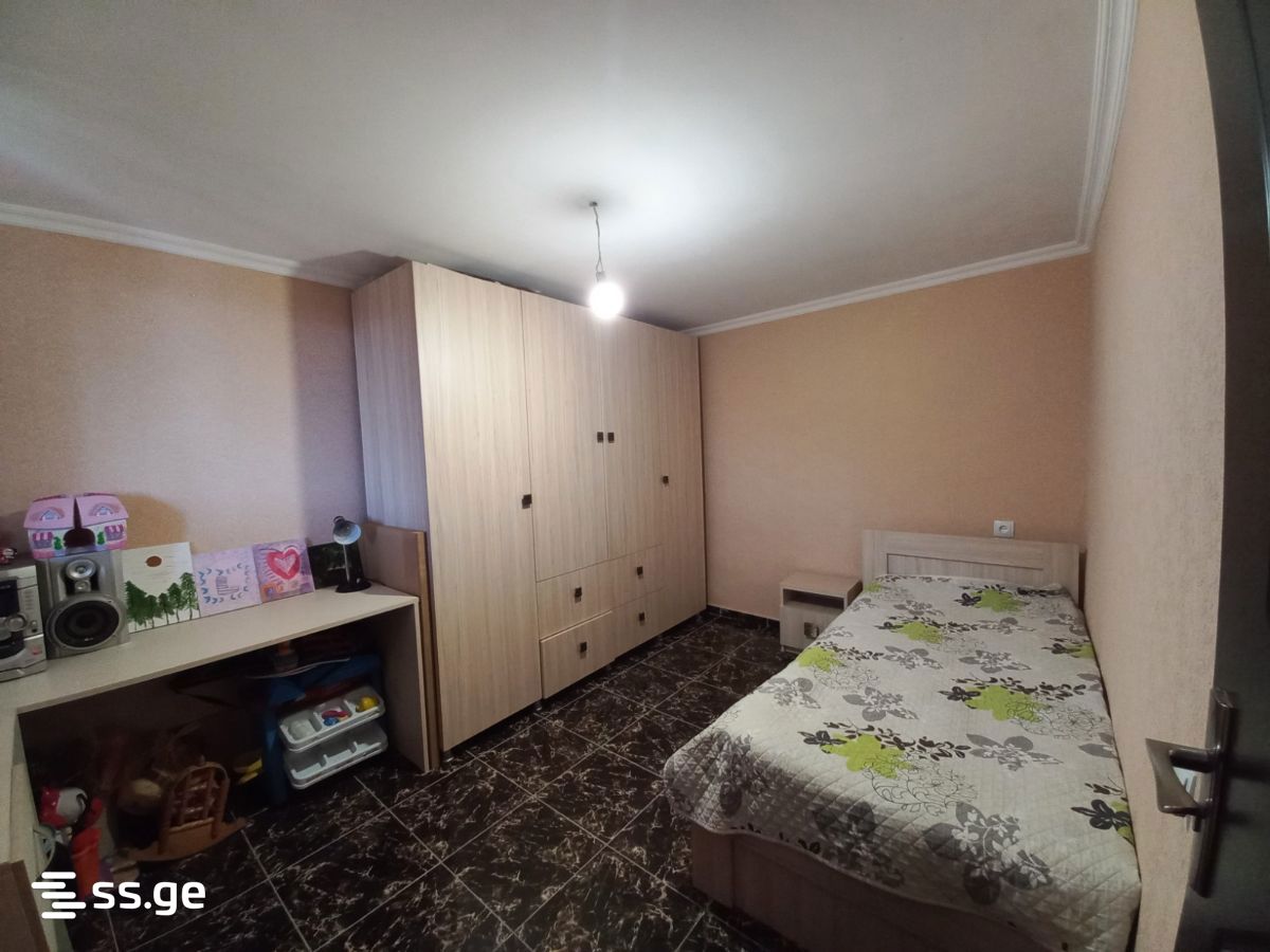 8 Room Summer Cottage For Sale view 12