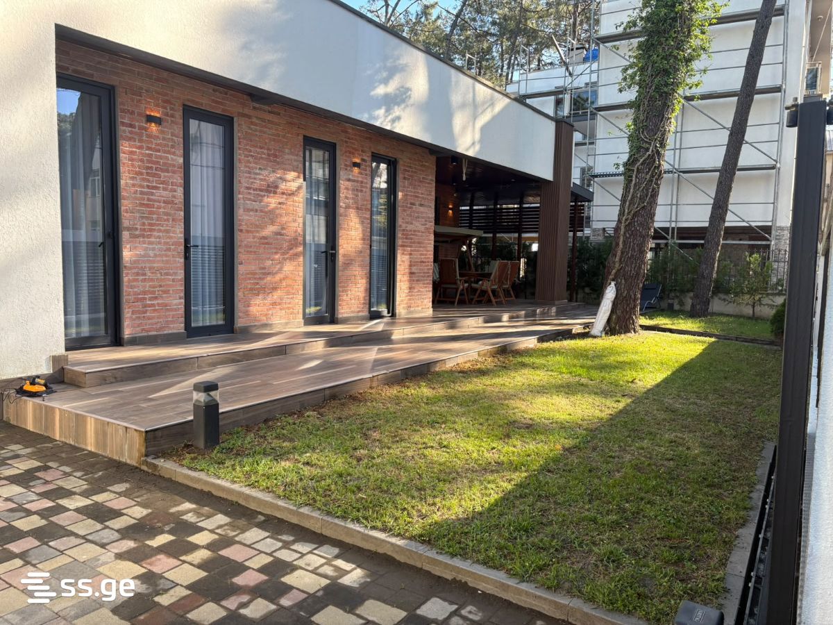 იყიდება 5-ოთახი კერძო სახლი view 1