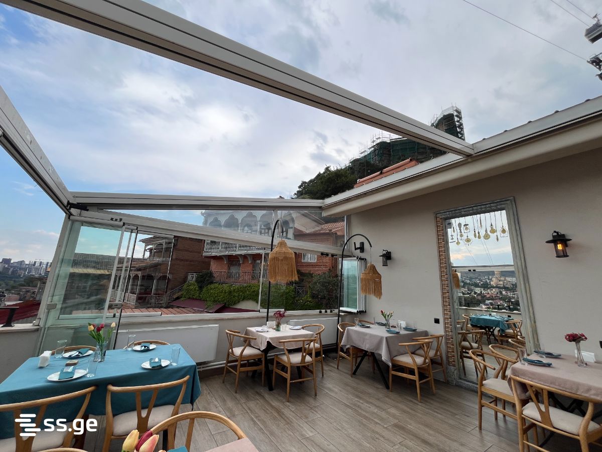 Commercial Space For Sale. Sololaki view 3