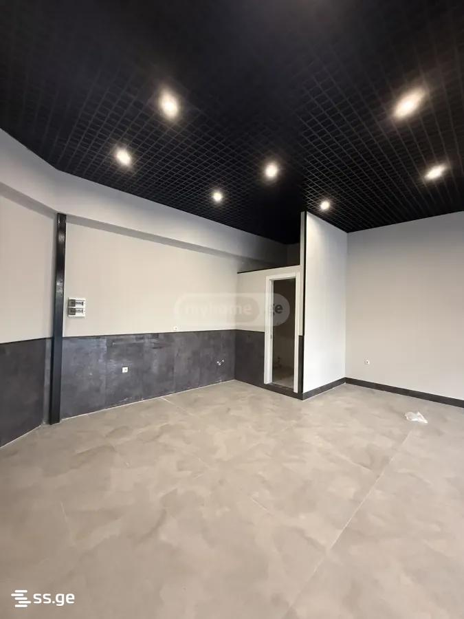 Commercial Space For Rent. Chaqvi view 7