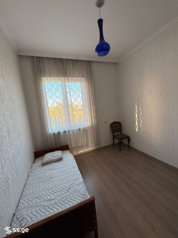 8 Room Private House For Rent. Rustavi view 3