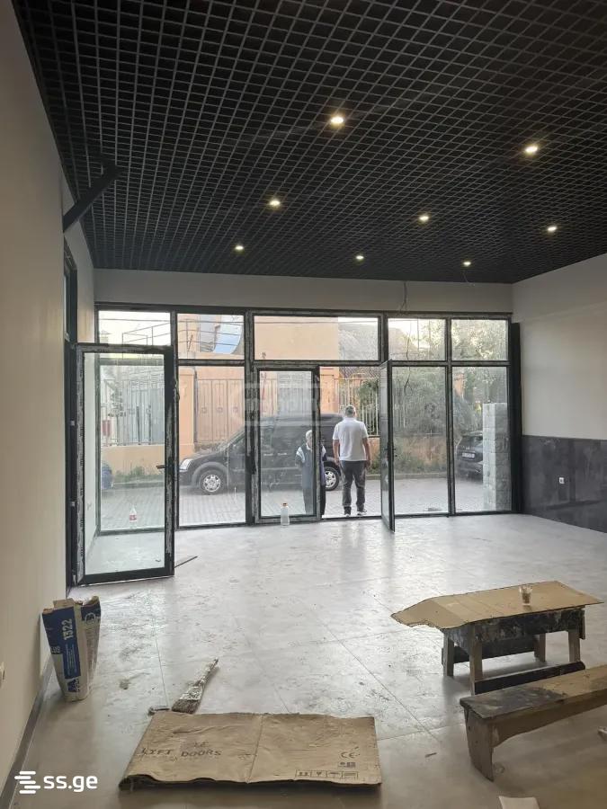 Commercial Space For Rent. Chaqvi view 3