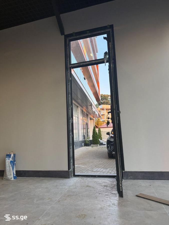 Commercial Space For Rent. Chaqvi view 7