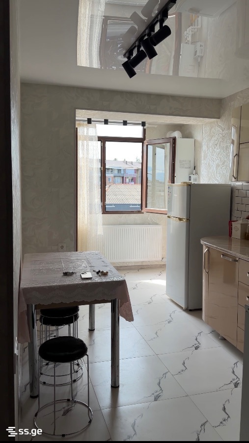 Продажа 2-комната Квартира view 2
