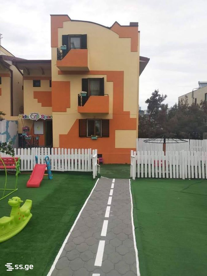 15 Room Private House For Sale view 1