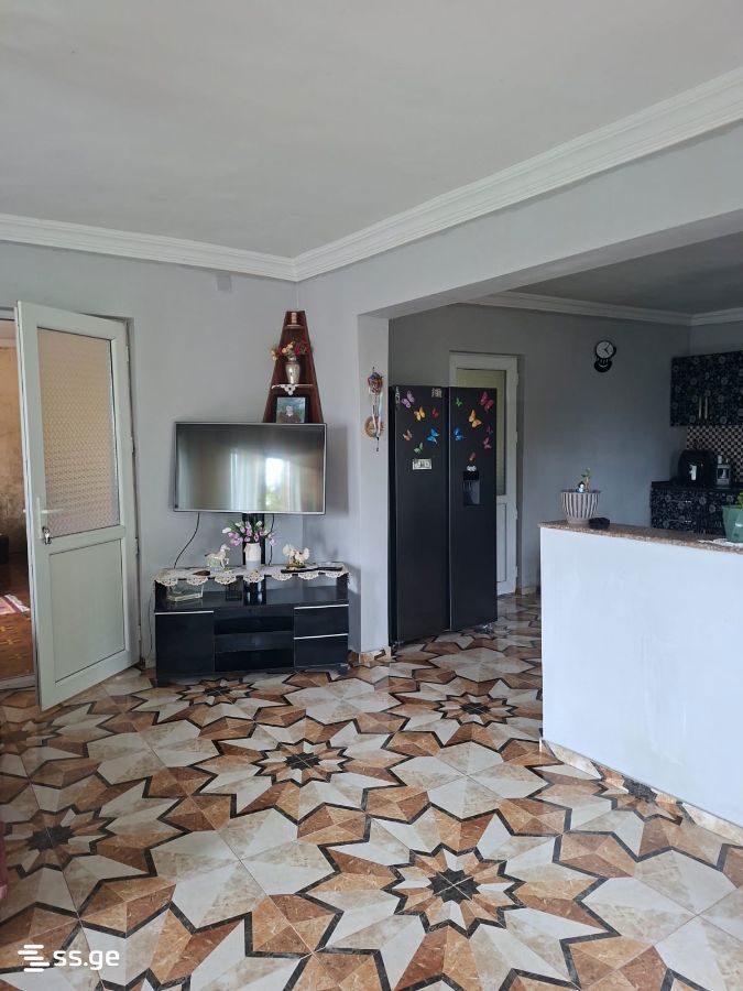 5 Room Private House For Sale view 3