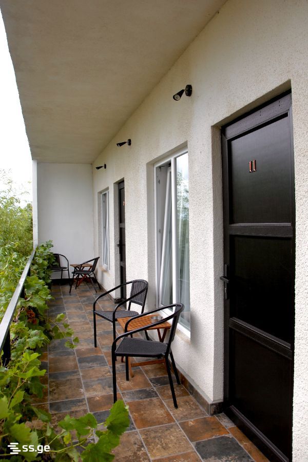 12 Room Hotel For Sale view 11