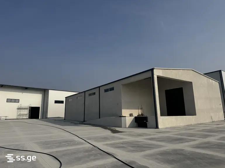 Store-Industrial Property For Rent. Didi Lilo view 2