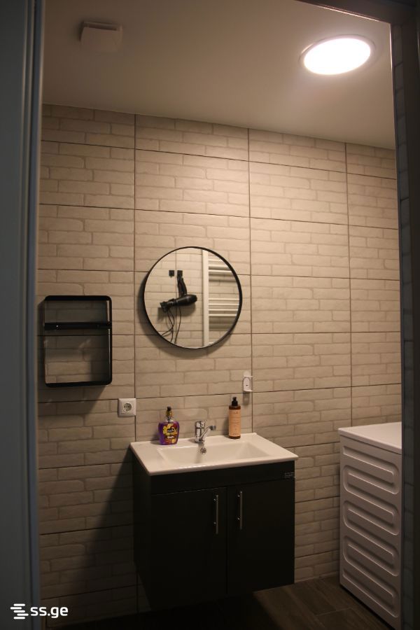 12 Room Hotel For Sale view 10