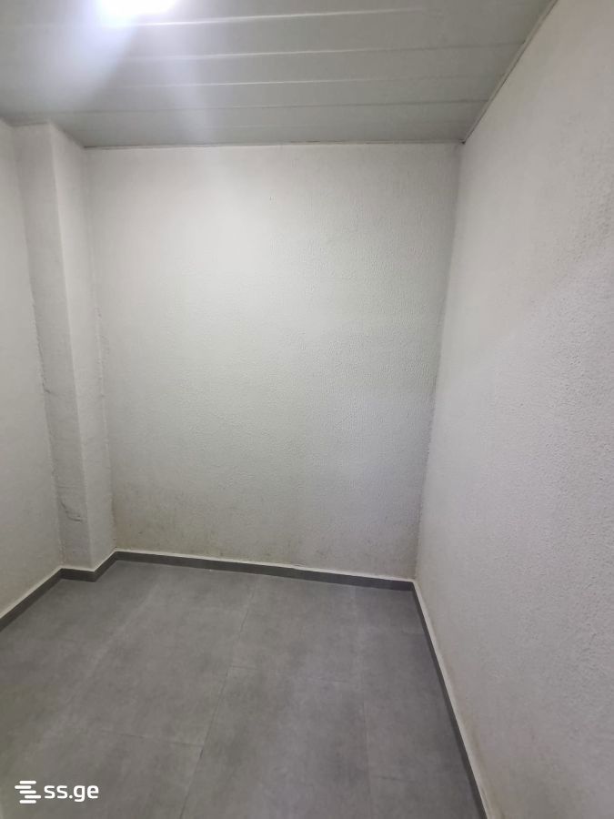 Commercial Space For Sale. Poti view 6