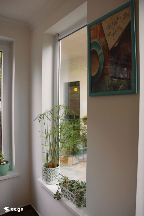 12 Room Hotel For Sale view 15