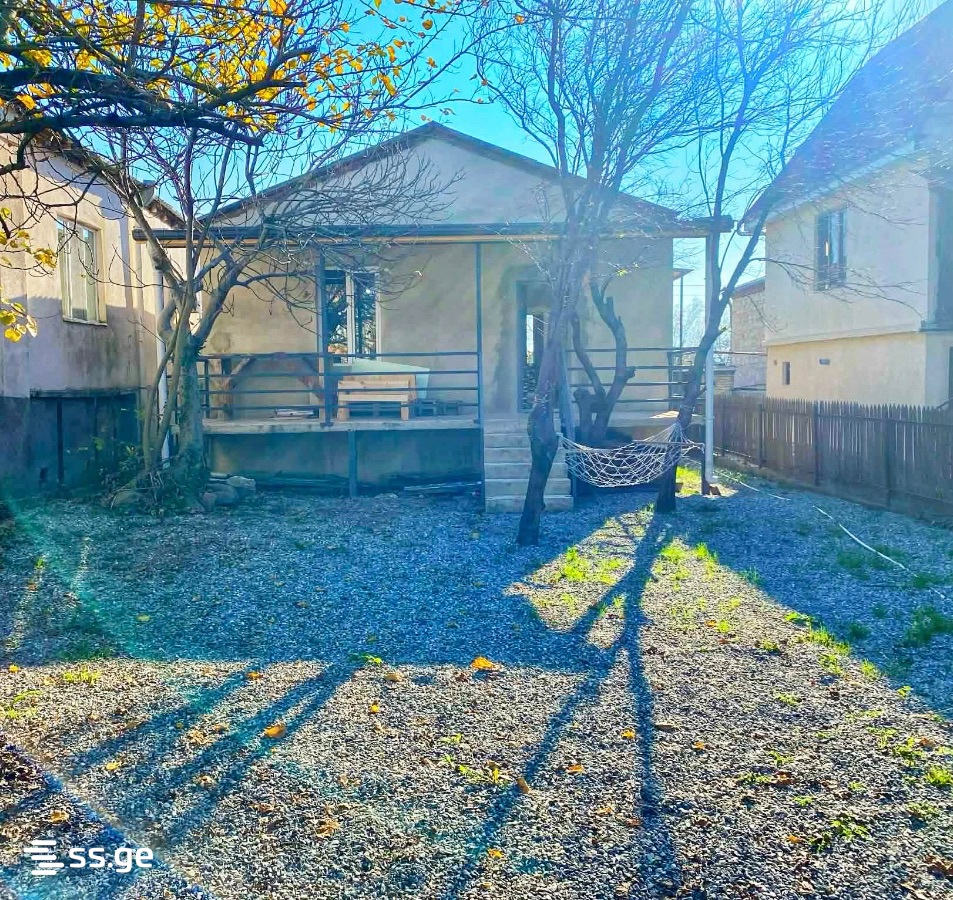 5 Room Private House For Sale view 1