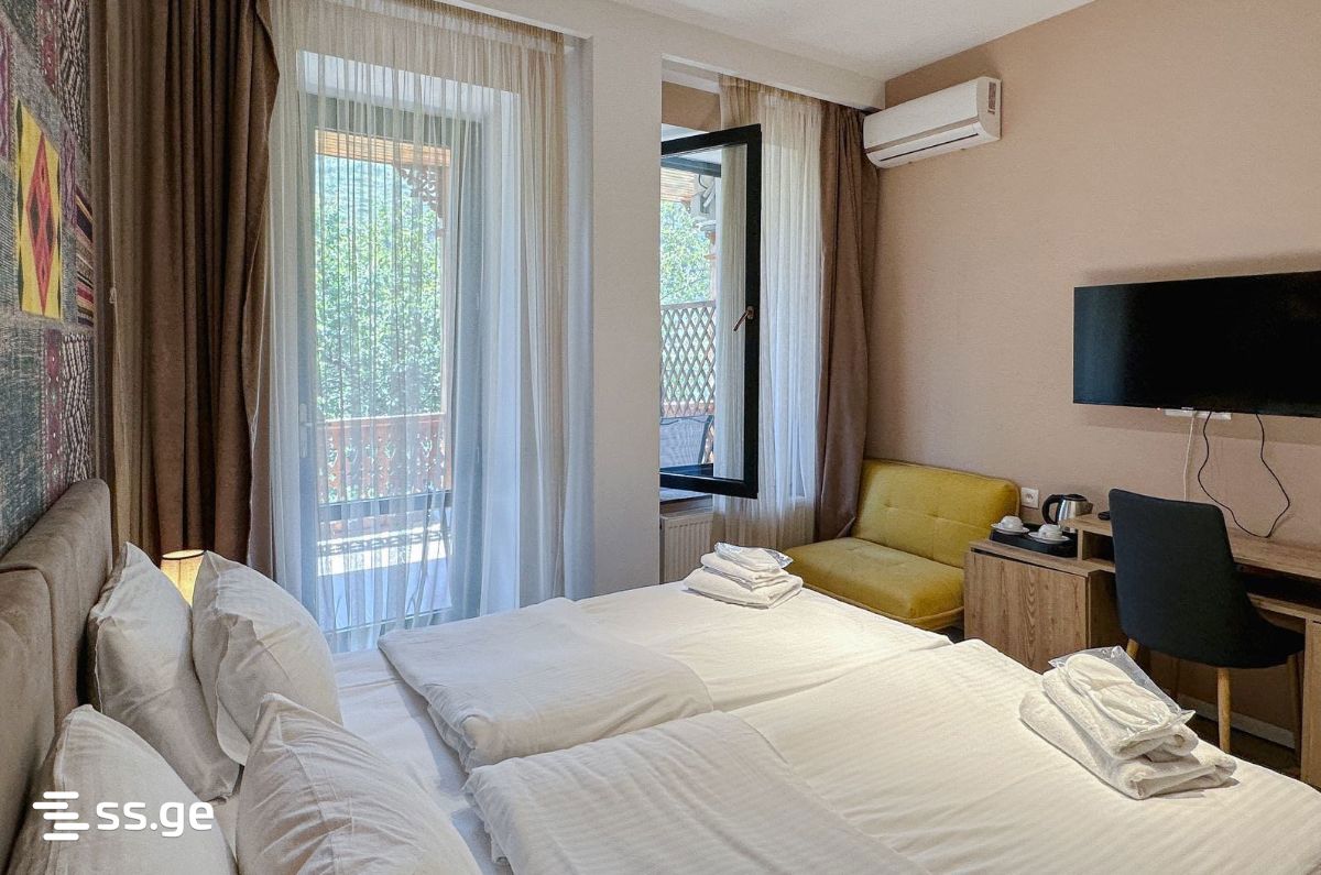 10 Room Hotel For Sale view 7