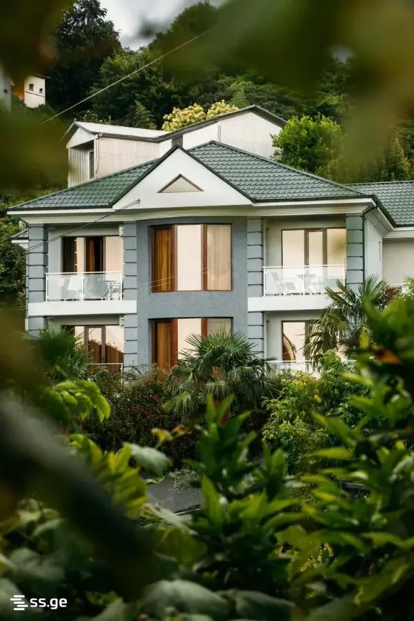2 Room Flat For Rent. Makhindjauri view 1