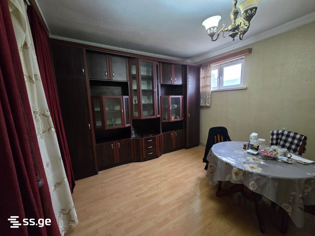 5 Room Private House For Sale view 12
