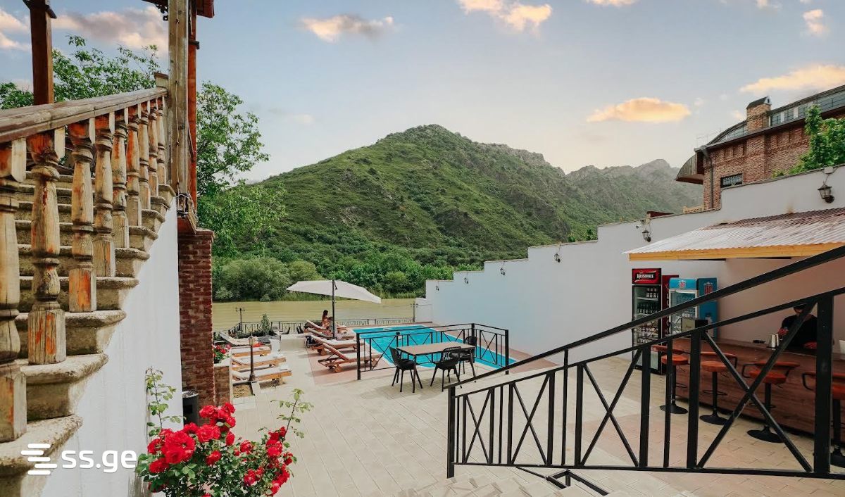 10 Room Hotel For Sale view 9