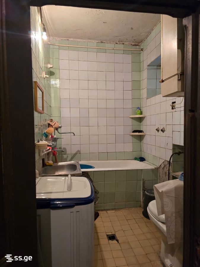 5 Room Private House For Sale view 3
