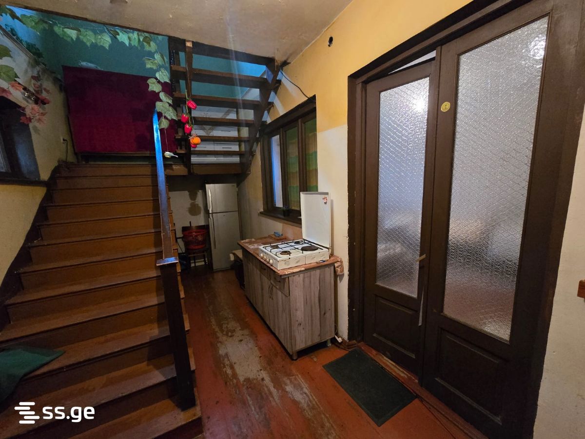 5 Room Private House For Sale view 1
