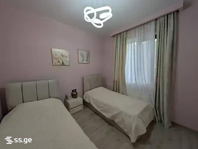 6 Room Summer Cottage For Sale view 3