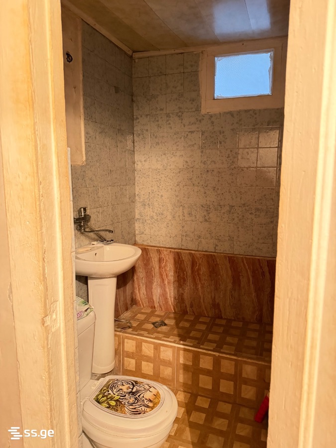 Продажа 4-комната Квартира view 3