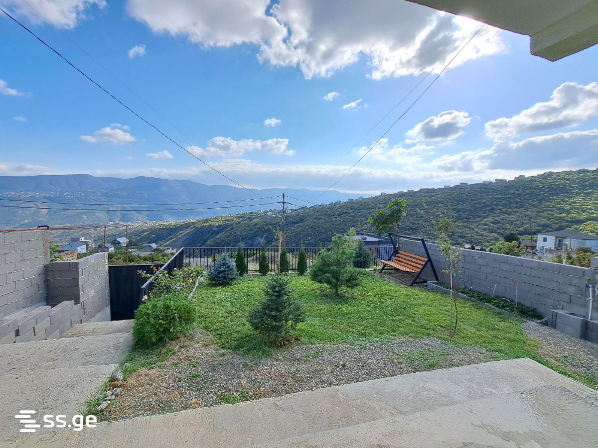 4 Room Private House For Sale view 3