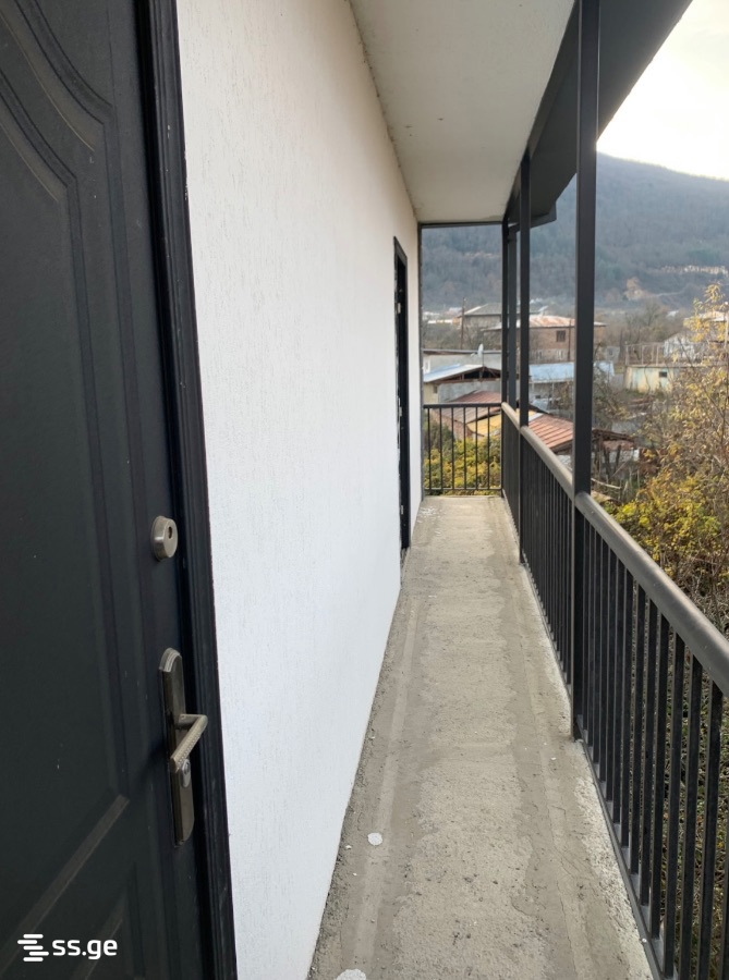 Commercial Space For Rent. Ambrolauri view 3