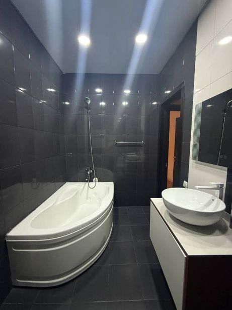 https://static.ss.ge/20260927/4_89286cc5-3355-4f3d-8f43-a6a60a52238b_Thumb.jpg